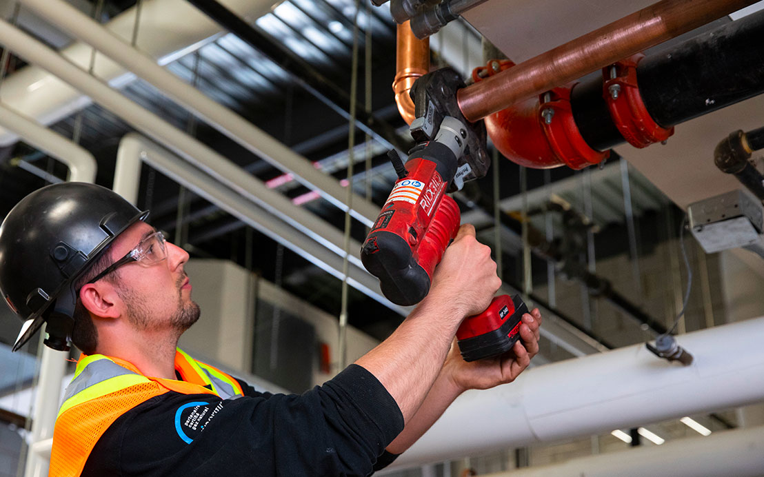 Installation de tubes radiant gaz - Réseau Préoco-énergies